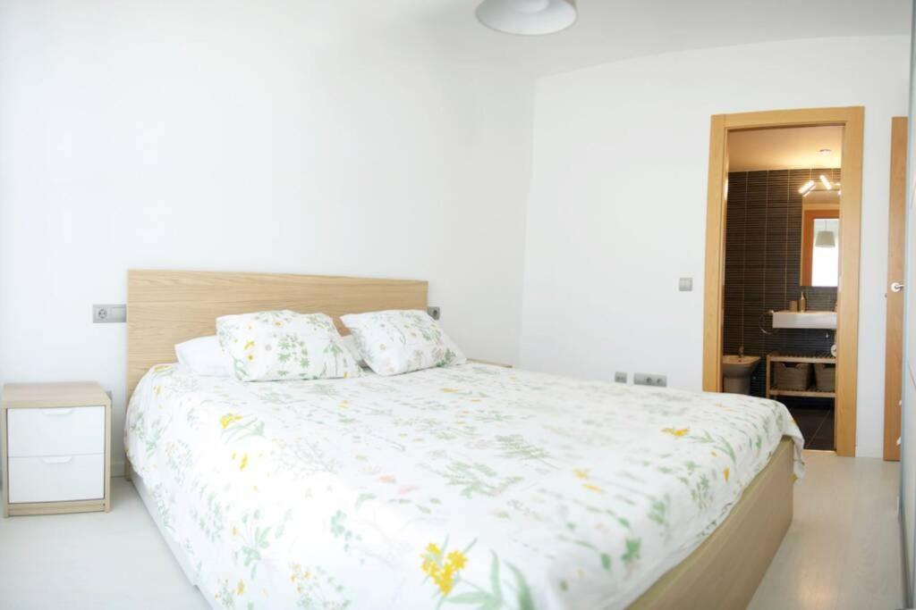 Apartamento Diseno A Cien Metros Del Mar. Torredembarra Exteriör bild